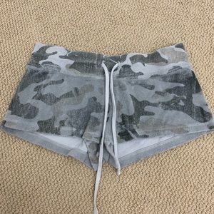 Grey camo hardtail terry shorts